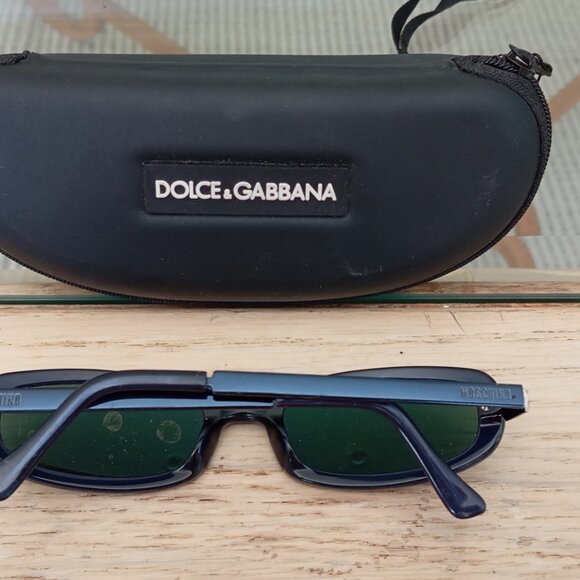 Moschino sunglasses like new with D&G case